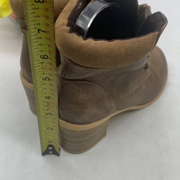 Michael Anthony Brown Heeled Boots Size 7 MCA4382C - Picture 4 of 10